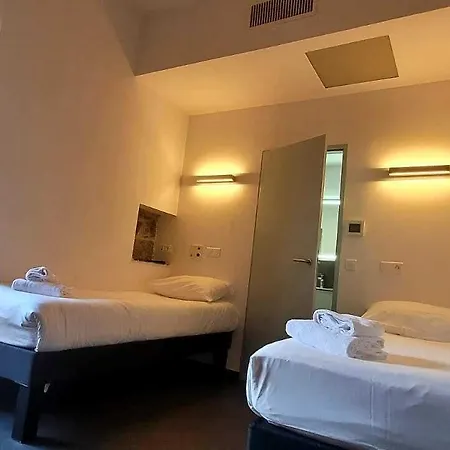 卡利斯特酒店