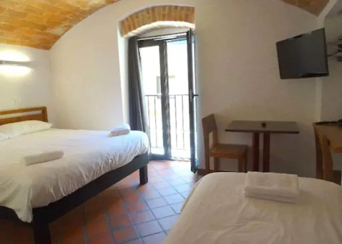 Готель Kalliste 3*