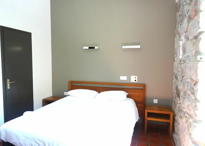 Готель Kalliste 3*